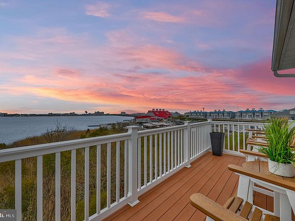 3rd image of 12914 Sand Bar Ln Unit 3