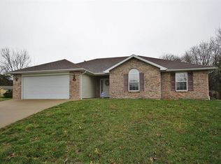 2700 Oakmeadows Dr, Columbia, MO 65202