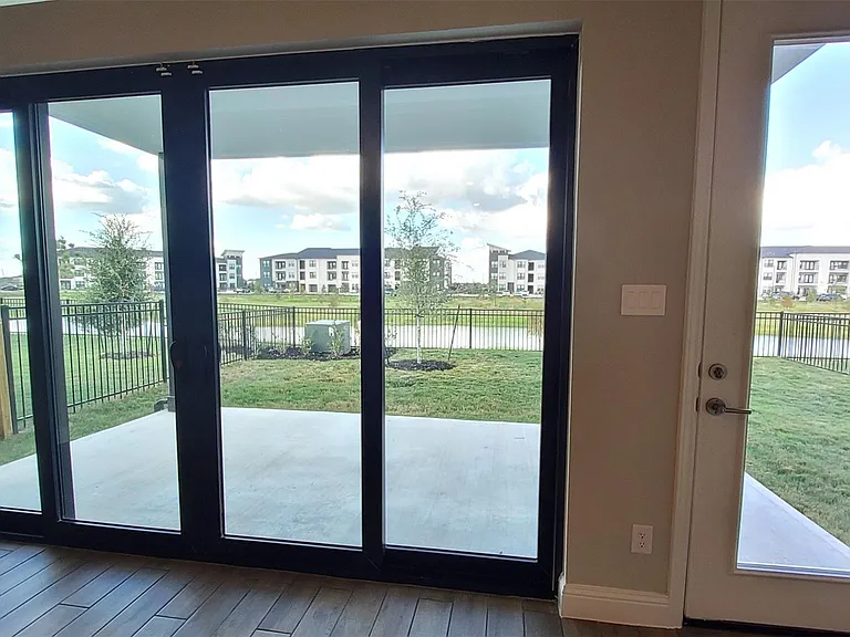 2106 Grapewood Ln — Photo 34