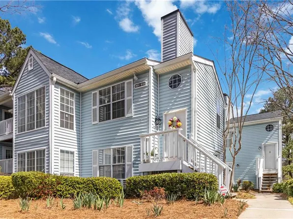 909 Glenleaf Dr, Peachtree Corners, GA 30092