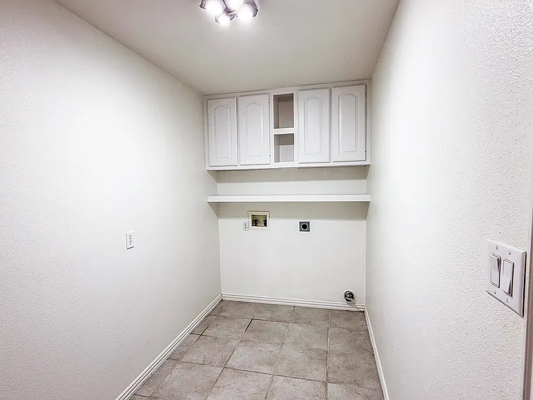200 N Sorrells Rd — Photo 4