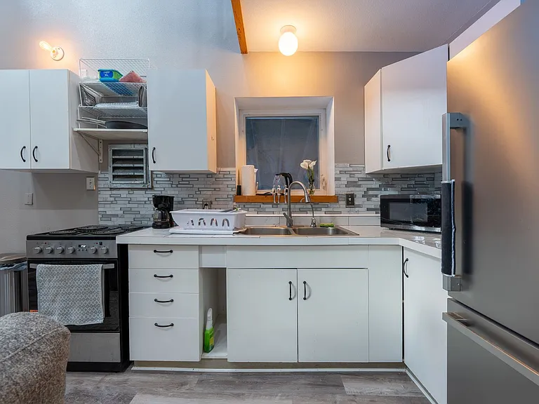 634 Cloud Rd — Photo 2