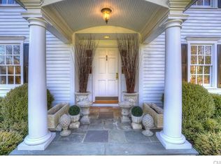 3901 Redding Rd, Fairfield, CT 06824