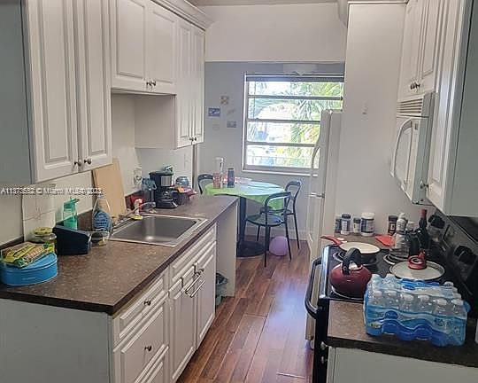 3rd image of 1100 NE 1st Ct APT 208