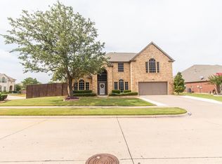 2456 Whispering Breeze Dr, Grand Prairie, TX 75050