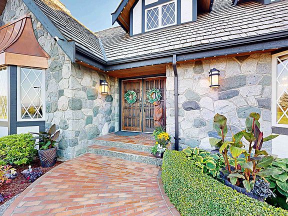 3rd image of 3755 Clearbrook Rd #7