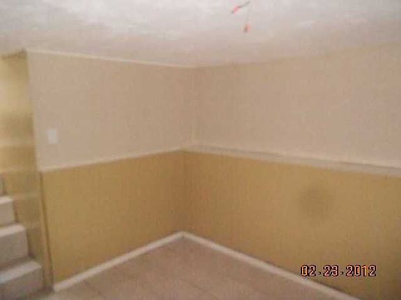 3rd image of 451 Barton Dr