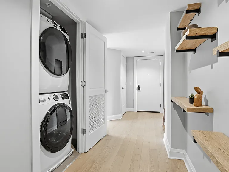 925 N Fairfax St #311 — Photo 17