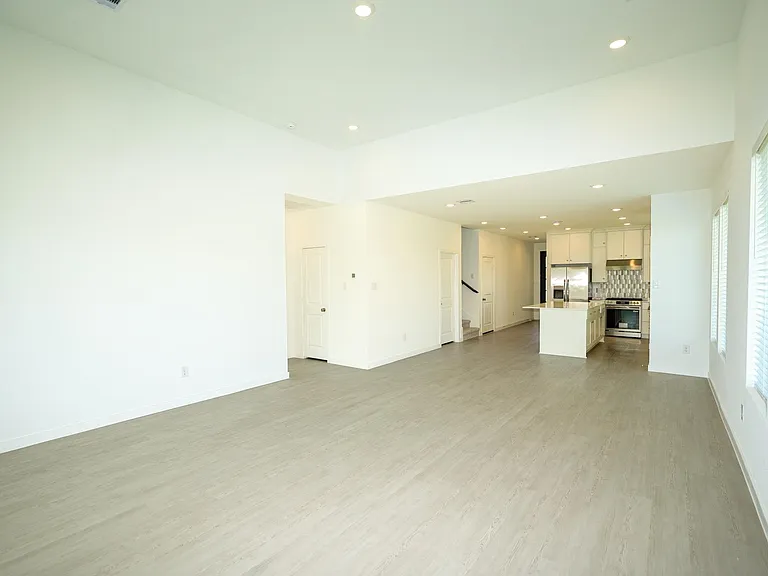 6403 Periwinkle Blossom Ln — Photo 8