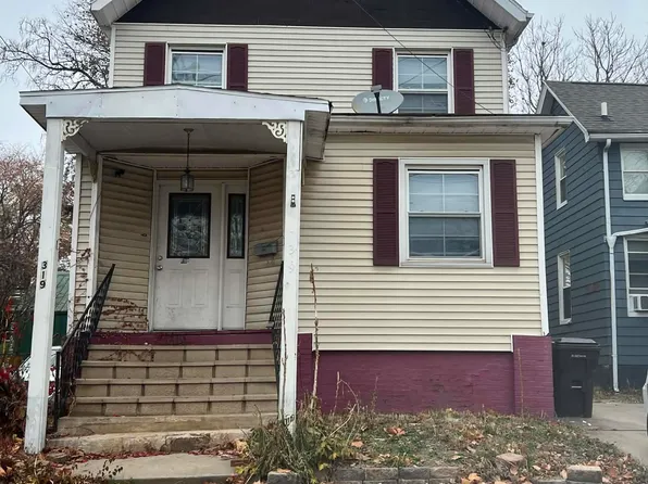 319 W Columbia Ter, Peoria, IL 61606