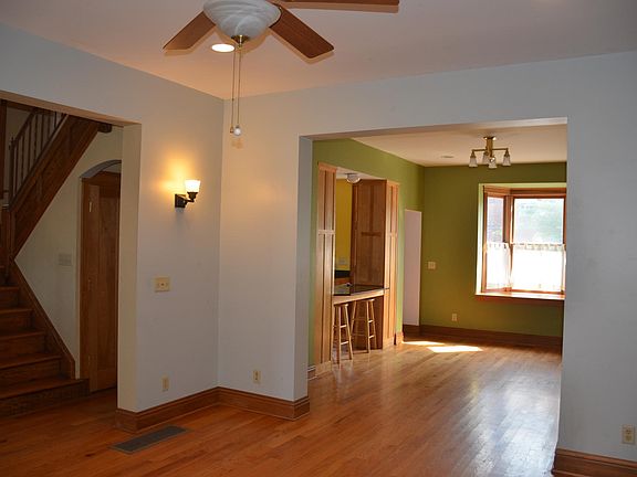 Open floor plan on 1st floor