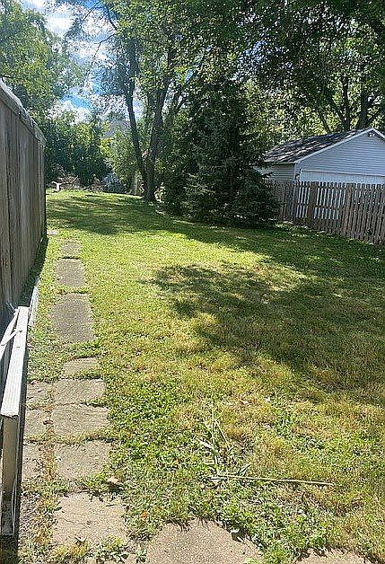 2nd image of 15W425 Concord St