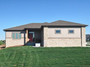 6310 Nashway Cir, Lincoln, NE 68516