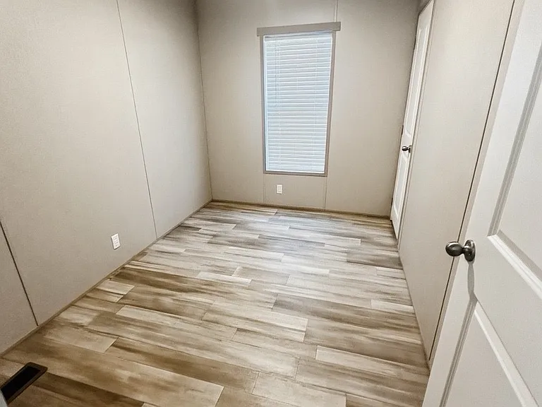286 Pipers Ln #286 — Photo 9