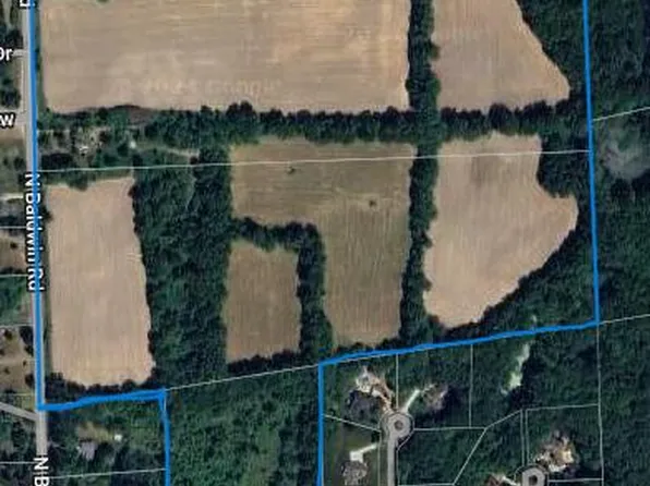 610 N Baldwin Rd, Oxford, MI 48371