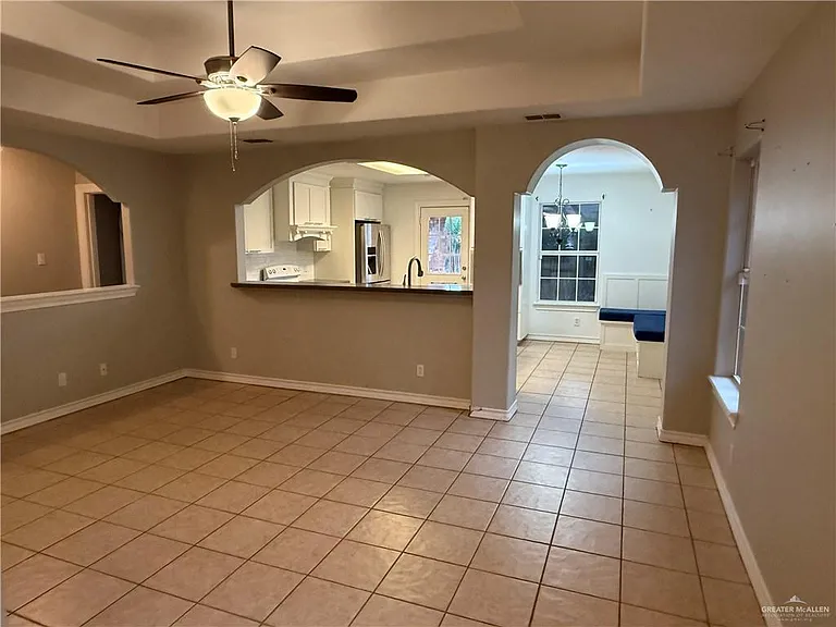 3836 Frontier Dr — Photo 3
