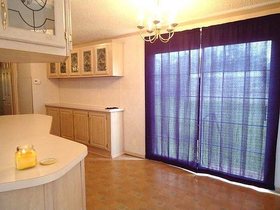 4th image of 2405 Stingray Dr