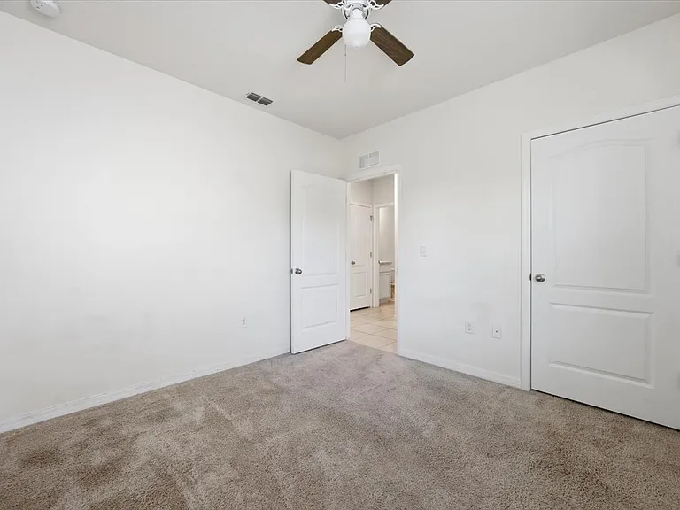 289 Gina Ln — Photo 16