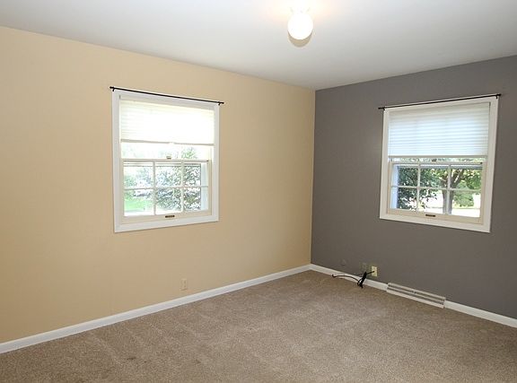 5th image of 2708 W Brook Dr