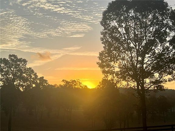 4th image of 1632 Sperin Rd