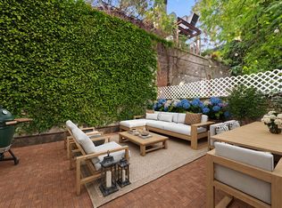 10 Christopher St APT 1E, New York, NY 10014