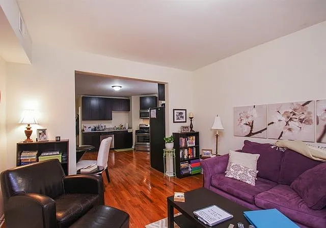 2948 N Ridgeway Ave #G — Photo 3