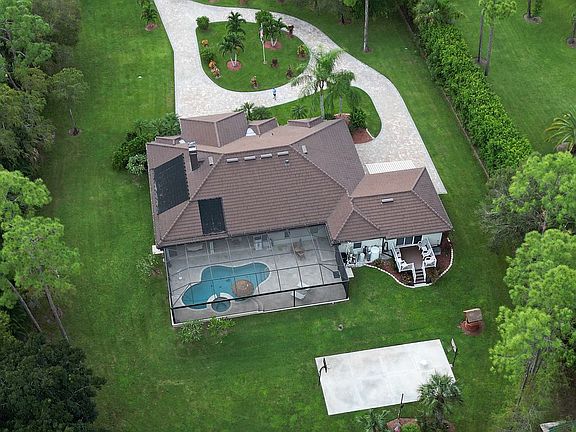 Pool & basketball court