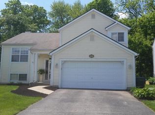 3851 Highland Bluff Dr, Groveport, OH 43125