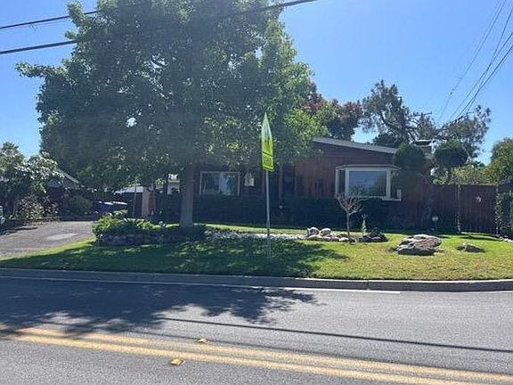 2nd image of 303 Summit Ave