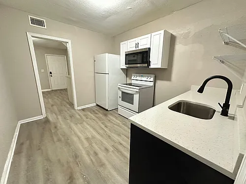 4219 Springfield Blvd #1 Photo 1