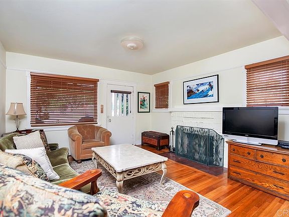 4th image of 401 Alameda Blvd