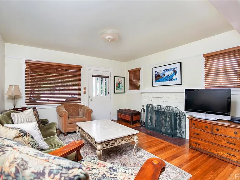 401 Alameda Blvd — Photo 4