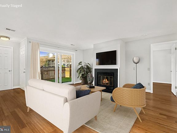 5th image of 6051 Essex House Sq #A
