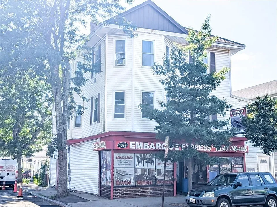 1375 Broad St #2F