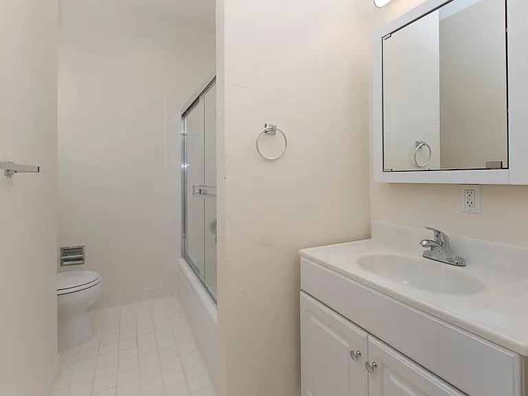 524 Guerrero Street (524r) — Photo 6
