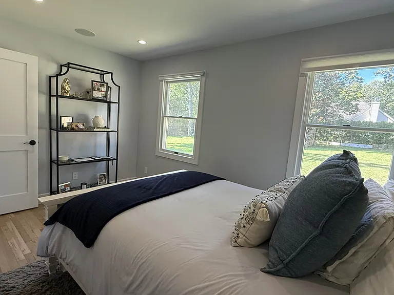 38 Foster Ave — Photo 24