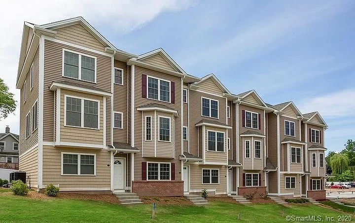 Building Photo - 35 Ringgold St #202
