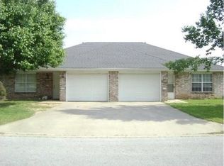 1 Holly Dr #A, Bentonville, AR 72712