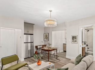291 Stewart St #2, Peterborough, ON K9J 3N2