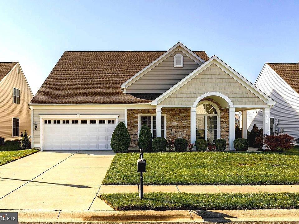 1st image of 34884 Seaward Cir