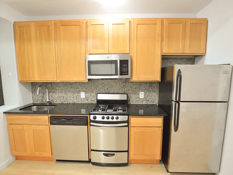 364 W 119th St #2A — Photo 3