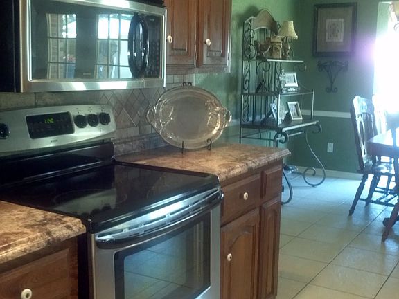 2nd image of 1907 Timberline Dr