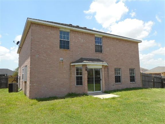 2nd image of 2702 Payton Dr