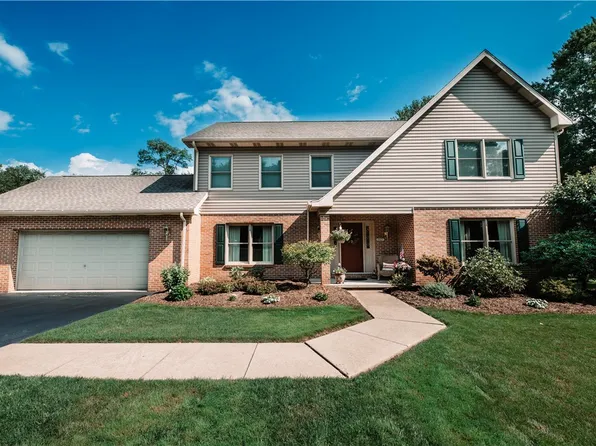 117 Timbersprings Dr, Indiana, PA 15701
