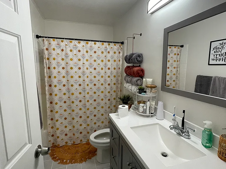 370 N Marion St — Photo 10
