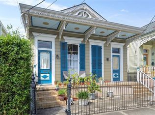 1827 Terpsichore St, New Orleans, LA 70113