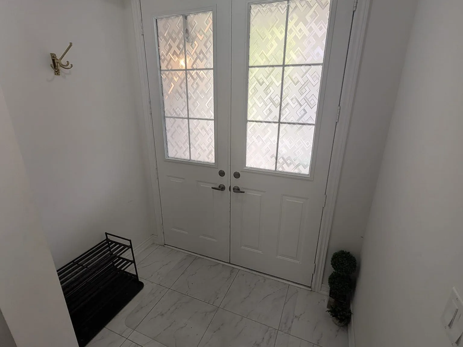 3 bed, $3,500 — Photo 3