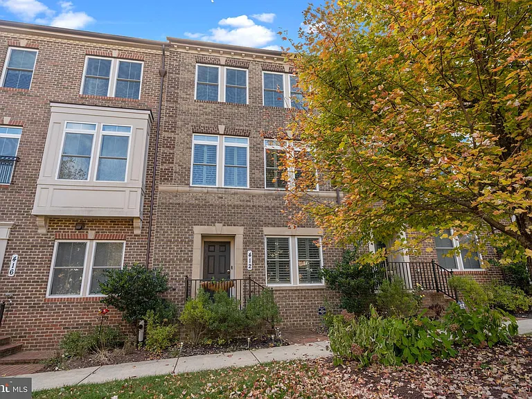 412 Blue Flax Pl — Photo 2