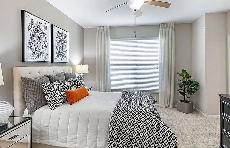 Summit Ridge Apartments — Photo 8
