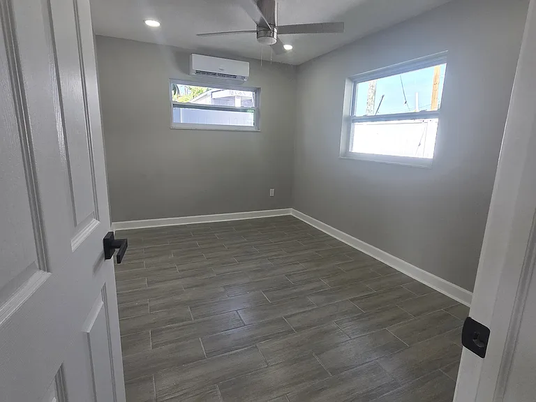 14906 N Bayshore Dr #2 — Photo 13